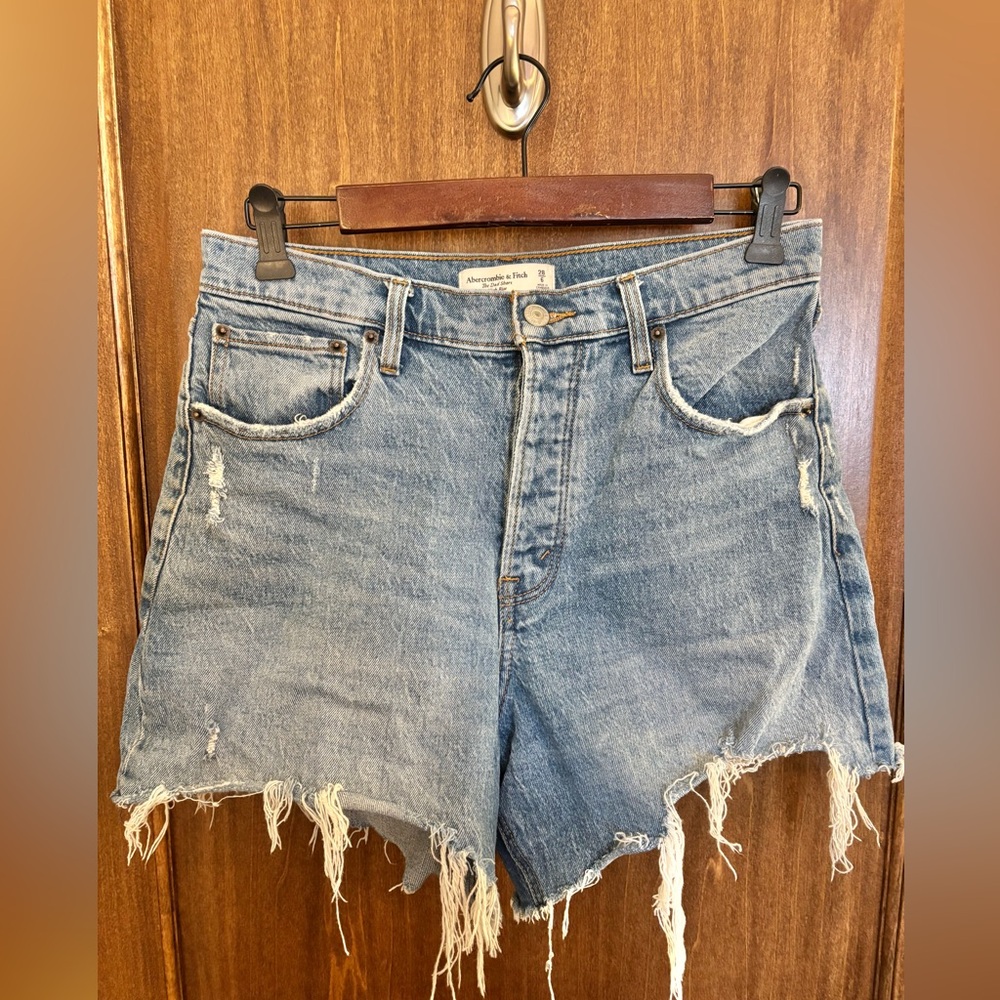 Abercrombie & Fitch High Rise The Dad Shorts women size 28/6